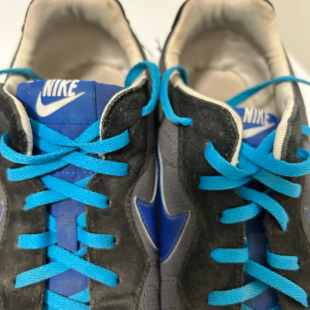 Nike Men’s Sneaker Black Blue Size 11.5